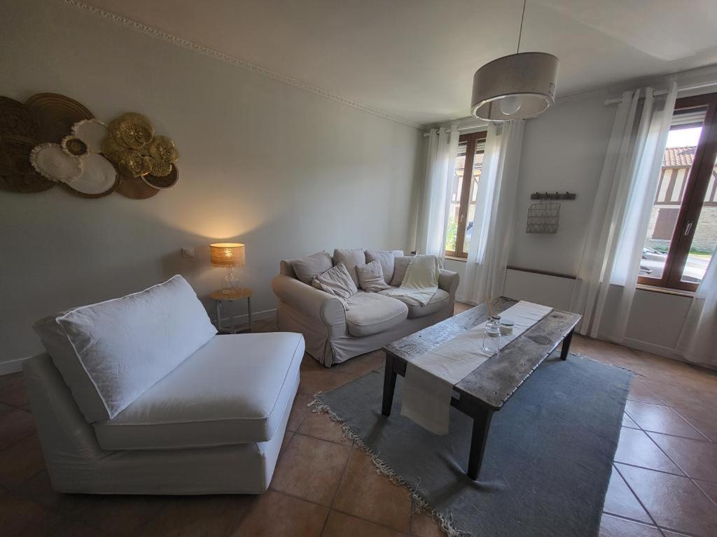 L'Oree Des Lacs, Maison De Village Tout Confort Radonvilliers Exterior photo
